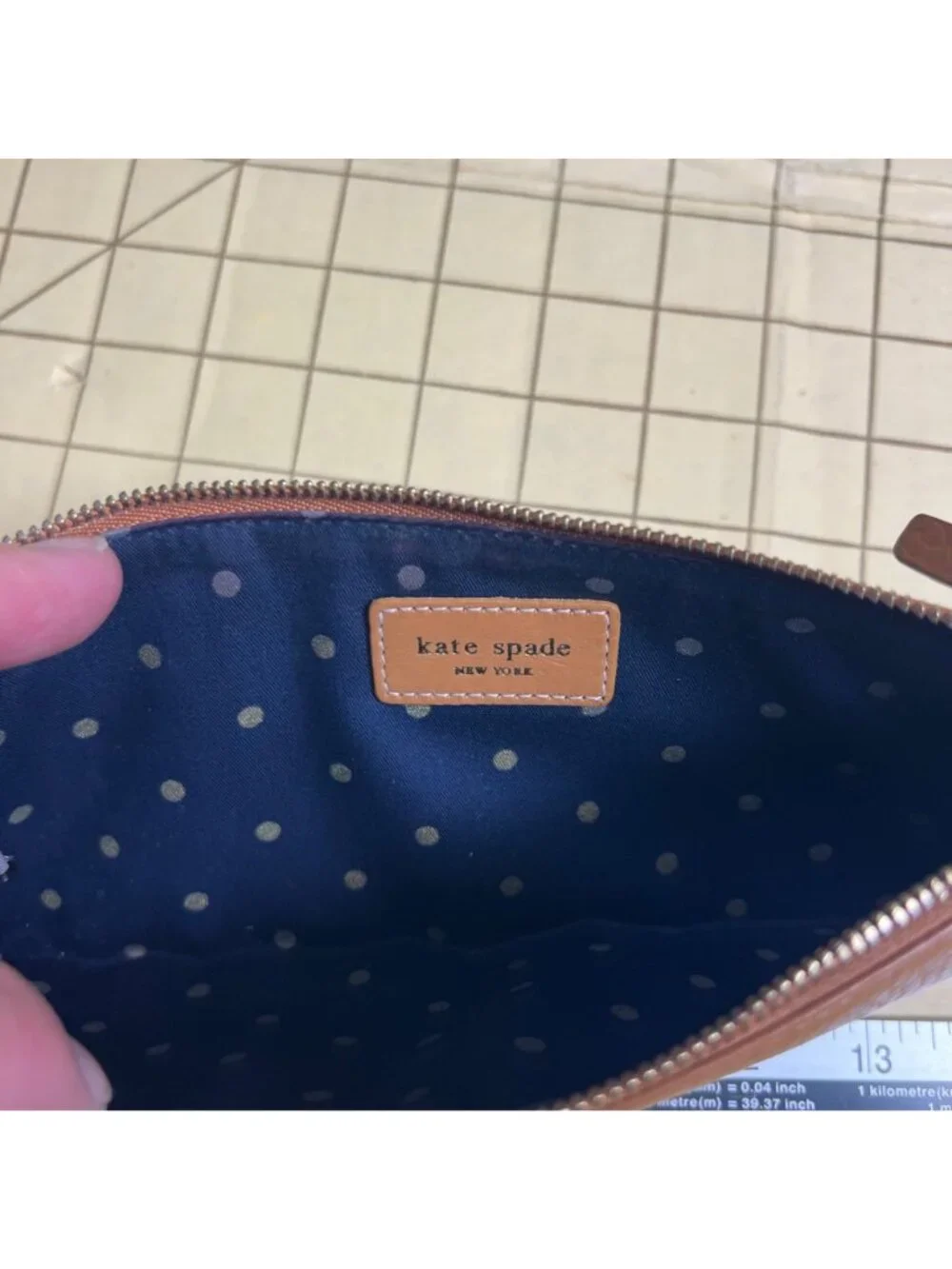 Kate Spade New York Brown Leather Wristlet Clutch With Polka Dot Lining Zip Clos - Picture 3 of 5